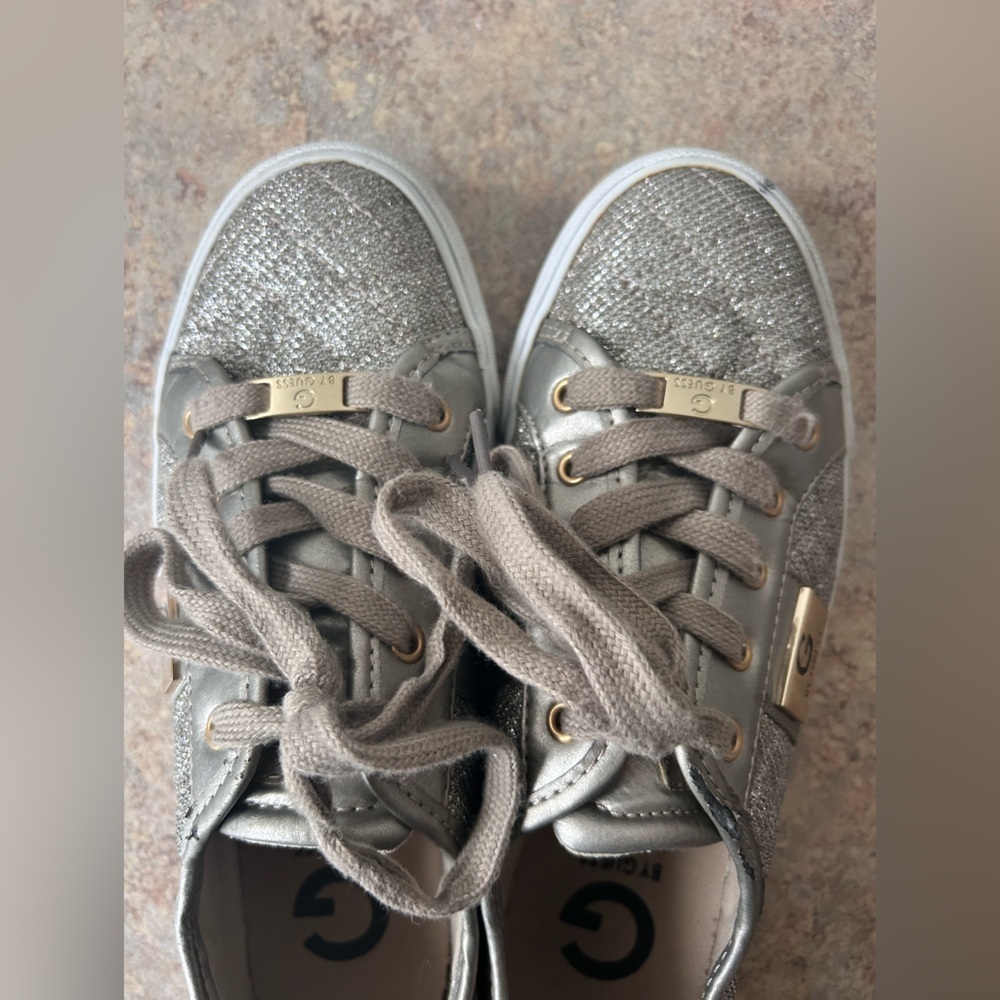 G by GUESS GGBacker3 Quilted Silver Sparkle Sneakers Size 7.5 - Picture 6 of 9